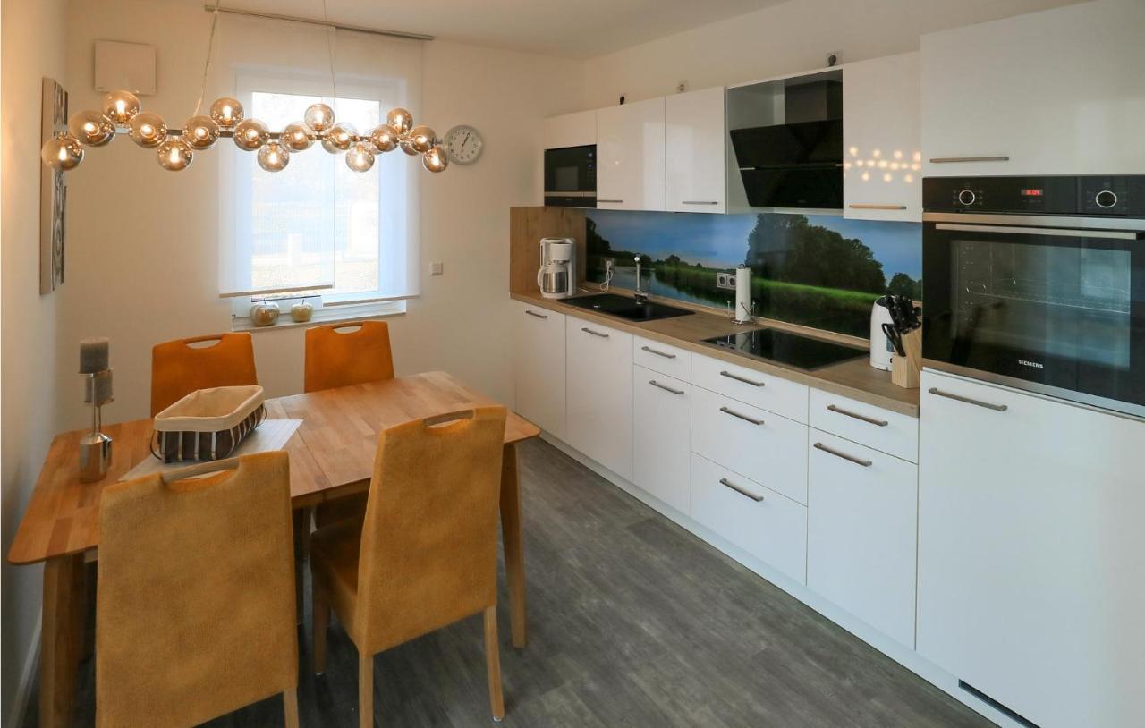 2 Bedroom Cozy Apartment In Rechlin Exteriér fotografie