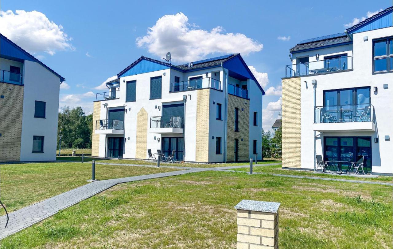 2 Bedroom Cozy Apartment In Rechlin Exteriér fotografie