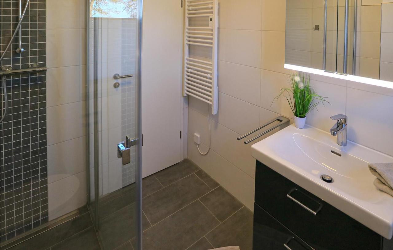 2 Bedroom Cozy Apartment In Rechlin Exteriér fotografie